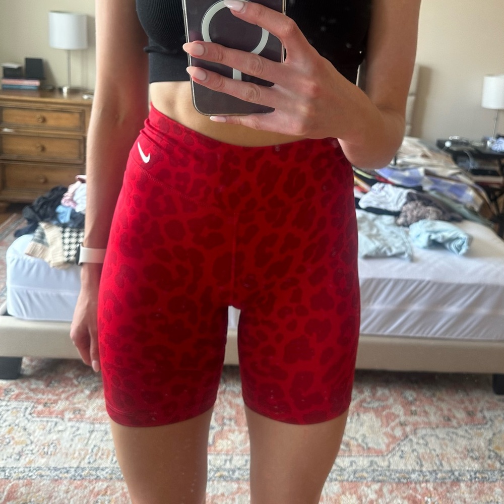 Nike Red Bike Shorts High-Waisted Compression Fit